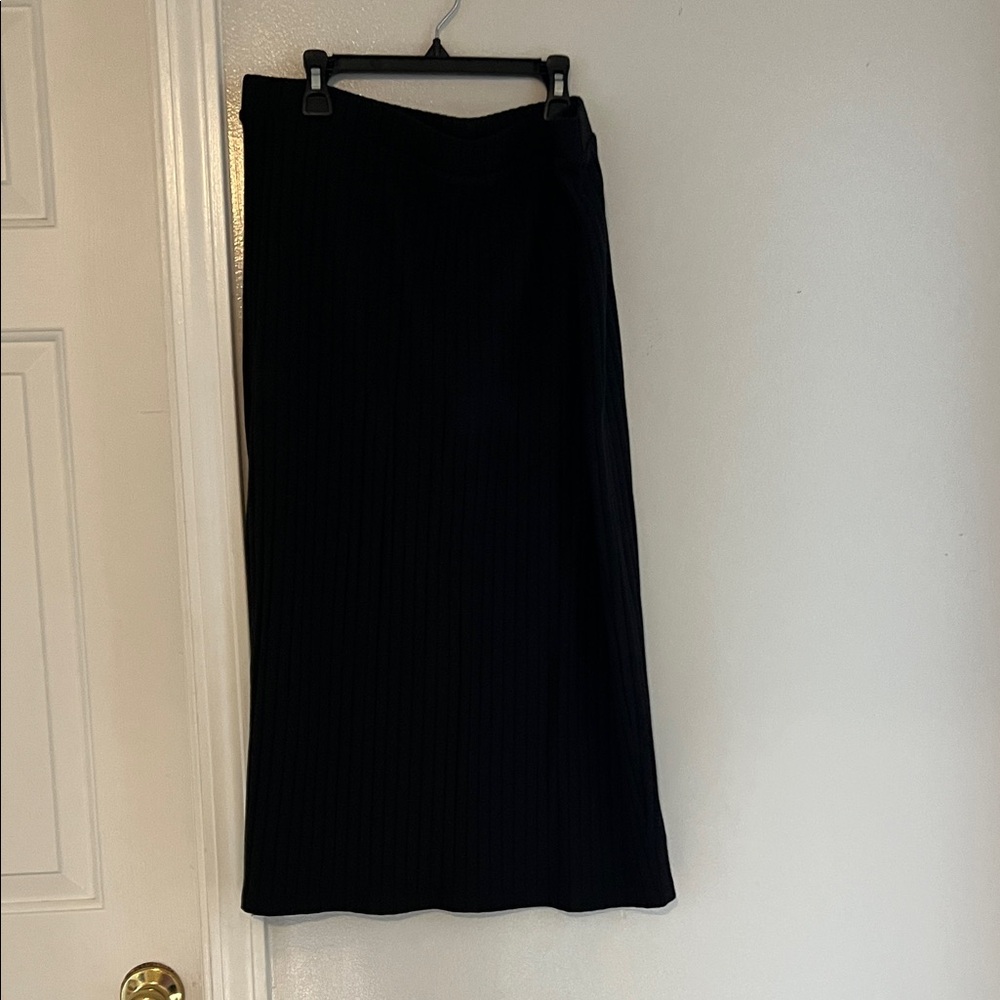 Old Navy Classic Black A-Line Skirt